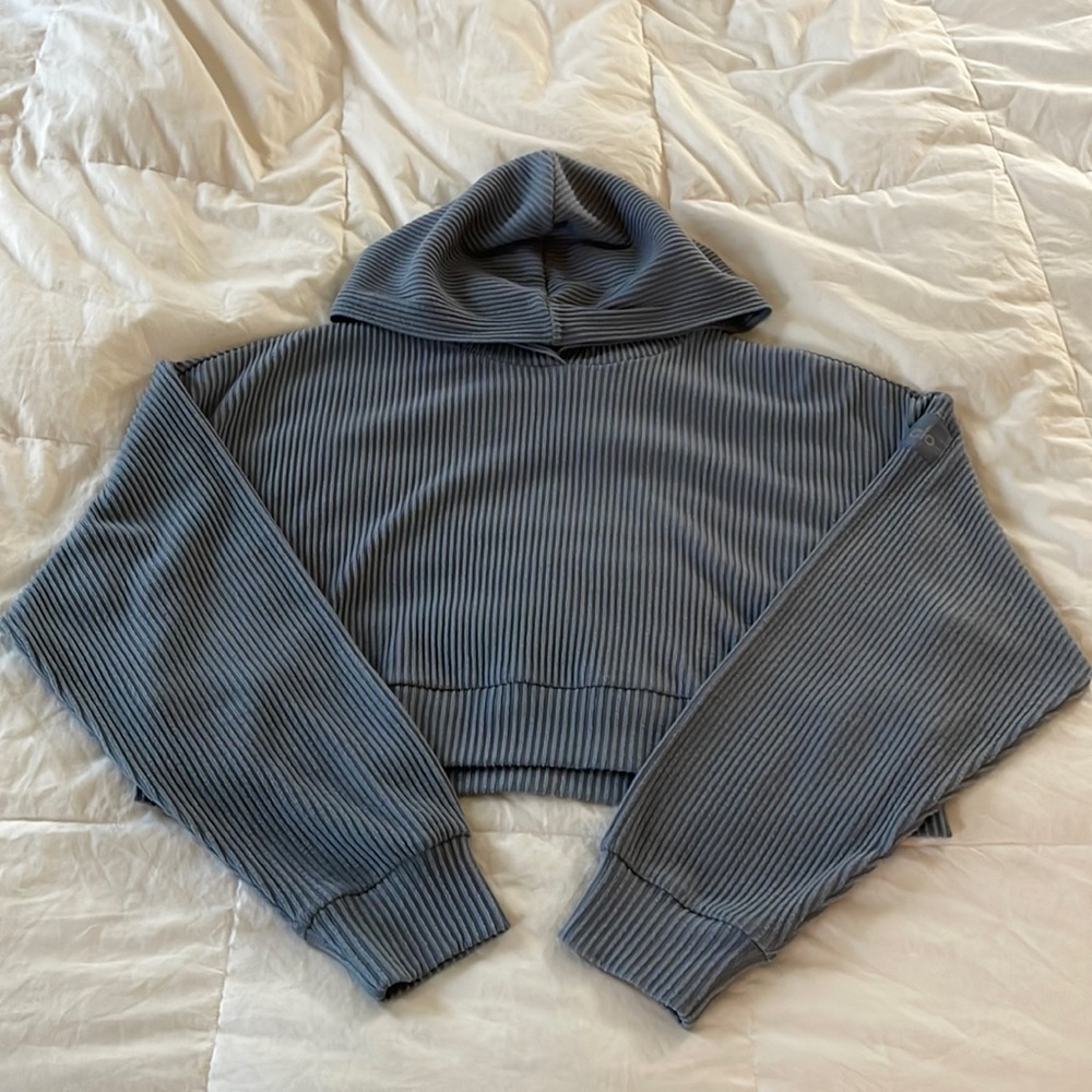 Alo Yoga Muse Hoodie Size Medium Steel Blue Color